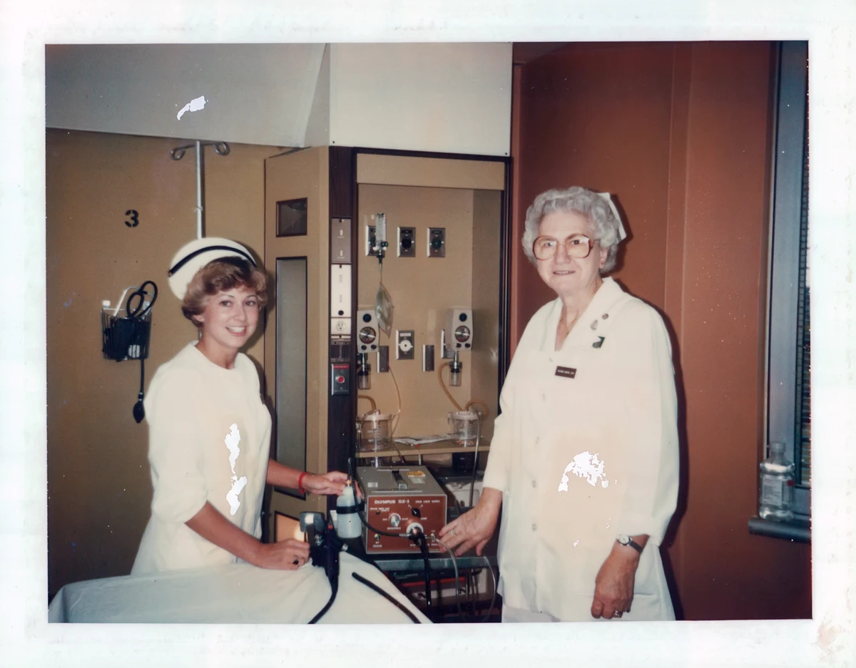 1970s - Nurses with medical equipment