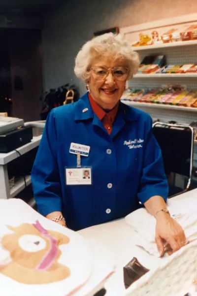 47475 1980s 02 00008A