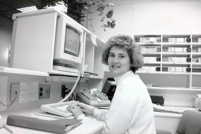 47475 1980s 02 00017A