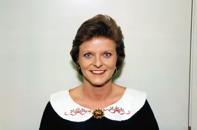 47475 1980s 02 00037A