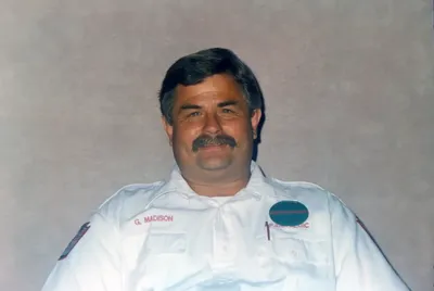 47475 1980s 02 00041A