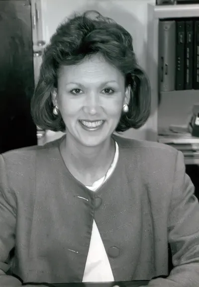 47475 1980s 02 00065A