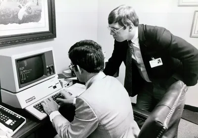 47475 1980s 02 00076A