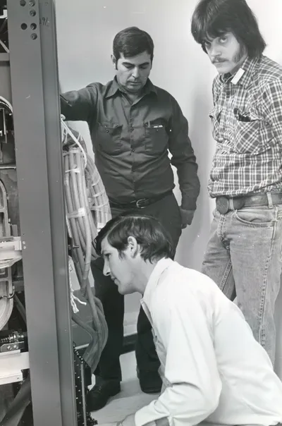 47475 1980s 02 00077A