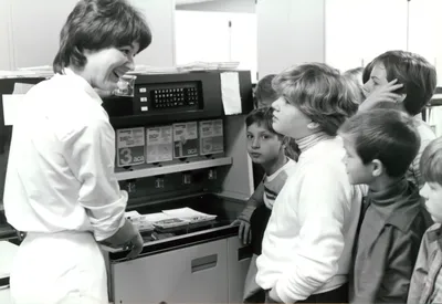 47475 1980s 02 00080A