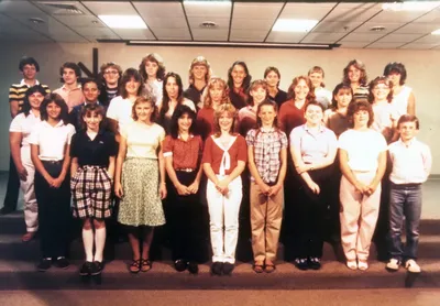 47475 1980s 02 00085A