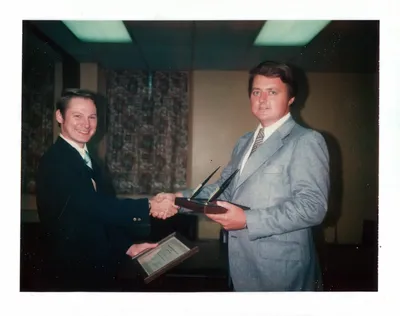 47475 1980s 02 00095A