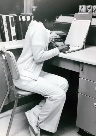 47475 1980s MCH 00042A