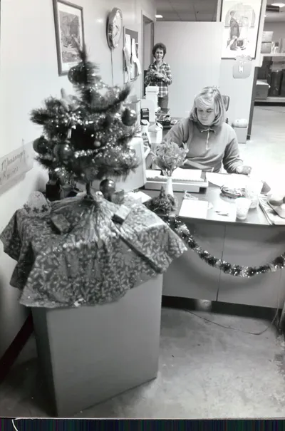 47475 1980s MCH 00044A