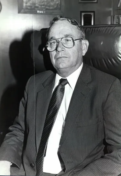 47475 1980s MCH 00065A