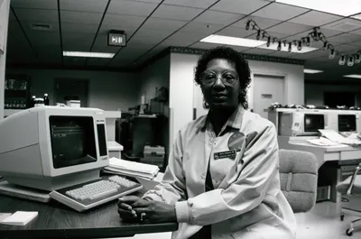 47475 1980s MCH 00073A