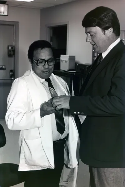 47475 1980s MCH 00076A