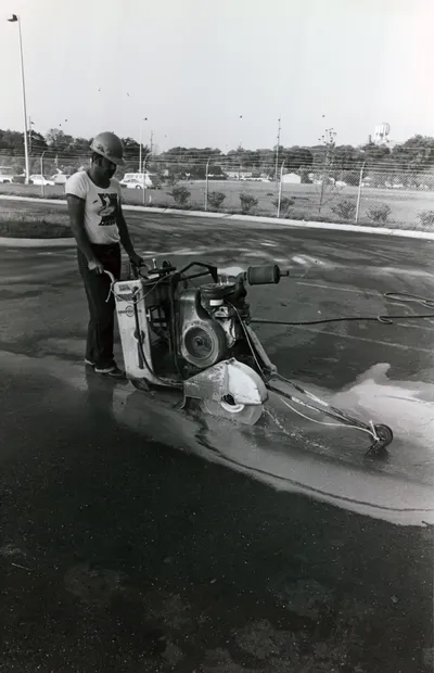 47475 1980s MCH 00082A