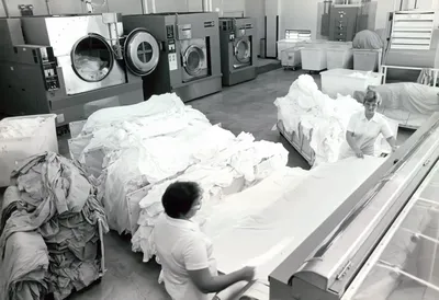 47475 1980s MCH 00084A