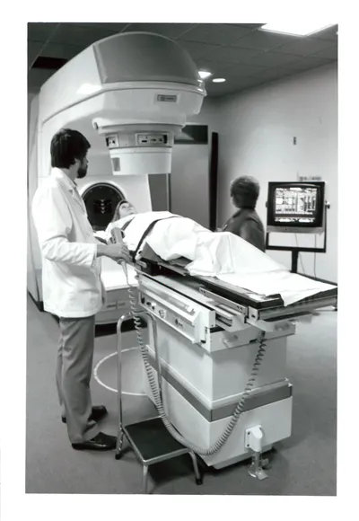 47475 1980s MCH 00105A