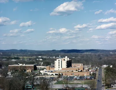 47475 1994 04 CHC Tabloid 00001A