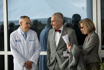 2018.10.11 uk medical school ribbon cutting lewis 0024