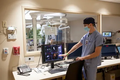 2020.09.25 MedCenter Hybrid OR 0212